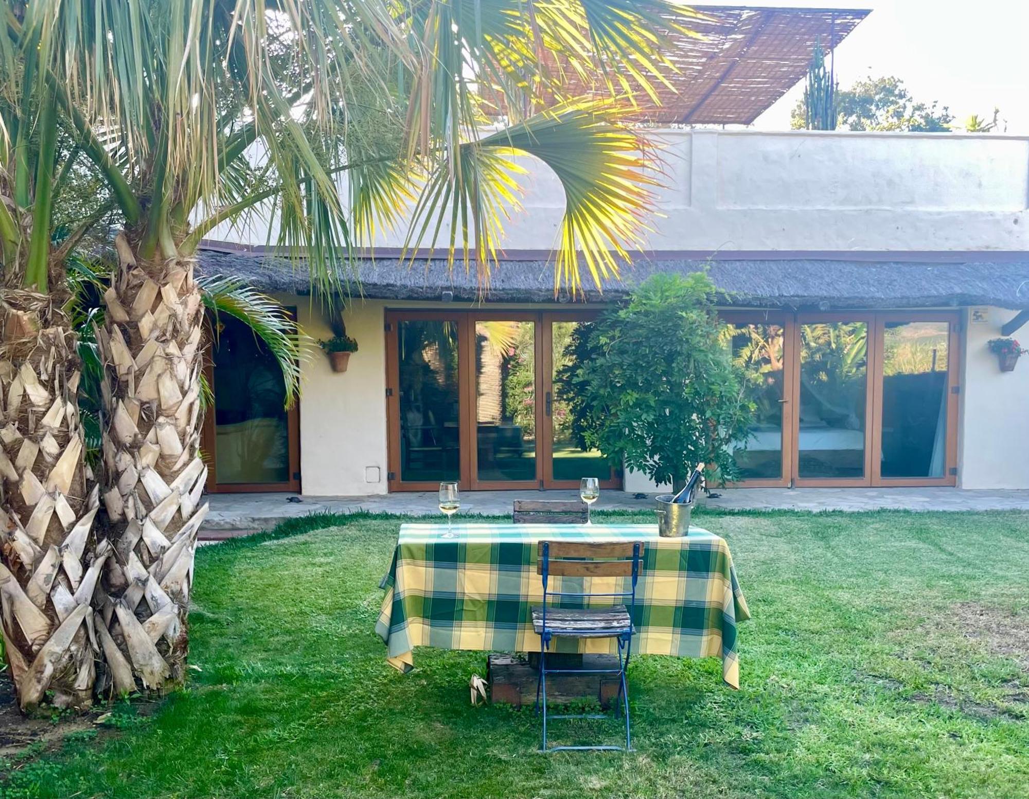 Beautiful Coastal Retreat In Punta Paloma Tarifaアパートメント エクステリア 写真